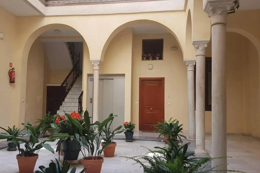 LOFT NUEVO Y CON ENCANTO a TRES MNT CATEDRAL AA WIFI Apartamento Sevilla España