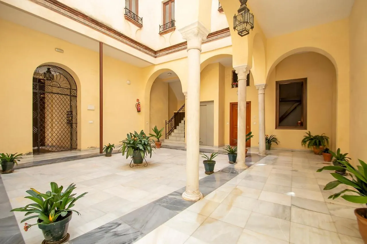 LOFT NUEVO Y CON ENCANTO a TRES MNT CATEDRAL AA WIFI Apartamento Sevilla
