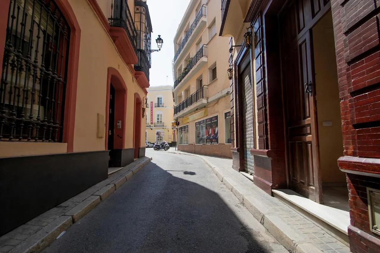 LOFT NUEVO Y CON ENCANTO a TRES MNT CATEDRAL AA WIFI Apartamento Sevilla