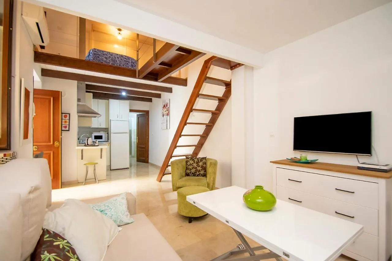 LOFT NUEVO Y CON ENCANTO a TRES MNT CATEDRAL AA WIFI Apartamento Sevilla