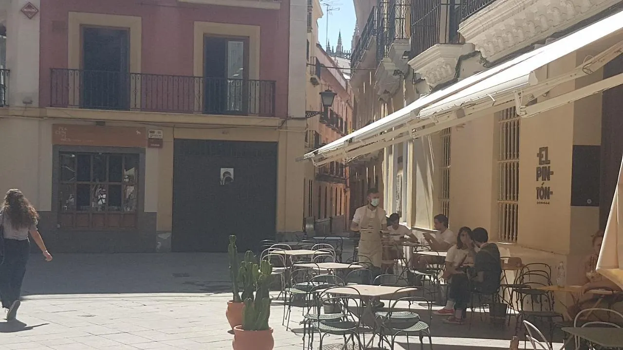 LOFT NUEVO Y CON ENCANTO a TRES MNT CATEDRAL AA WIFI Apartamento Sevilla 0*,